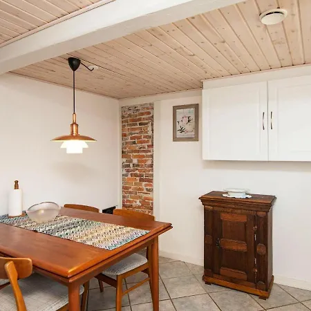 Four-bedroom Holiday In Hojer * Vragard